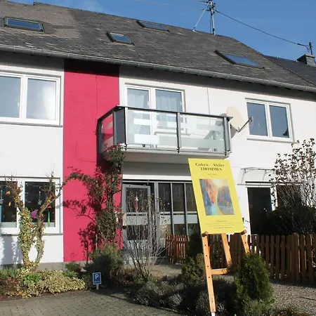Ferienwohnung Im Galerie-Haus Urbar  Exterior photo